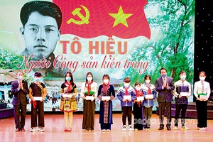 Quỹ học bổng mang tên Người chiến sỹ cộng sản Tô Hiệu