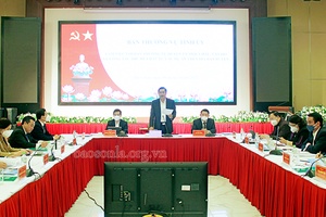 Ban Thường vụ Tỉnh ủy làm việc với huyện Mộc Châu và Vân Hồ