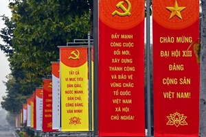 Đấu tranh chống âm mưu đòi "chuyển đổi thể chế chính trị" ở Việt Nam