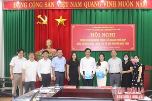 Đẩy mạnh phối hợp hoạt động khuyến học - khuyến tài, xây dựng xã hội học tập