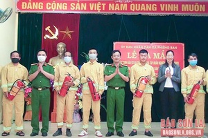 Ra mắt cụm dân cư an toàn phòng cháy chữa cháy xã Phiêng Ban