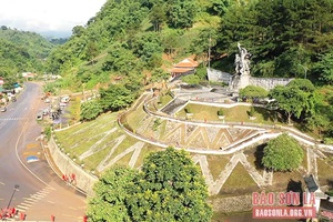 Thanh niên xung phong trên tọa độ lửa