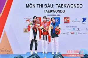 Nữ võ sĩ Sơn La giành Huy chương Vàng Taekwondo tại SEA games 31