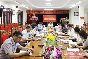 Phiên họp thứ mười hai, Thường trực HĐND Thành phố