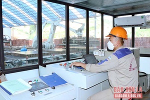 Sản xuất đi đôi với đảm bảo an toàn lao động