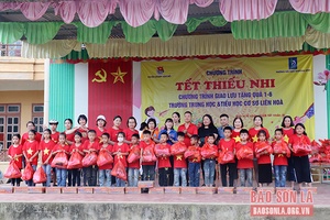 Hành trình nhân ái cho các em nhi đồng 