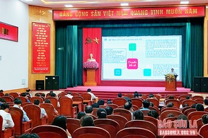 Thành phố tập huấn chuyển đổi số cho cán bộ, công chức, viên chức