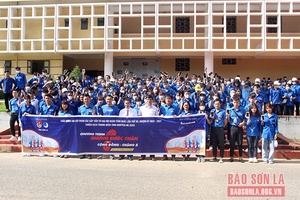 Những bước chân vì cộng đồng