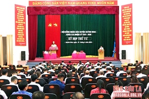 Kỳ họp thứ tư, HĐND huyện Quỳnh Nhai khóa XXI