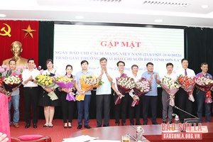 Ban Thường vụ Tỉnh ủy gặp mặt Ngày Báo chí cách mạng Việt Nam 