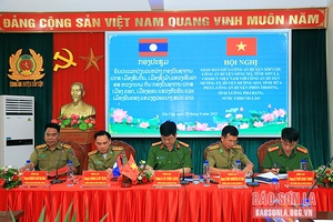 Hội nghị giao ban Công an Sốp Cộp, Sông Mã với Công an huyện Mường Ét, Mường Son, Phôn Thoong