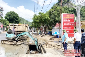 Thành phố họp xử lý các điểm ngập úng cục bộ