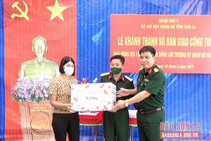 Những ngôi nhà ấm tình đồng đội