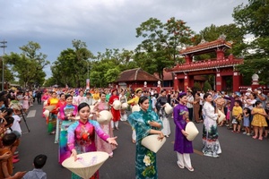 Sôi nổi các hoạt động Festival Huế 2022