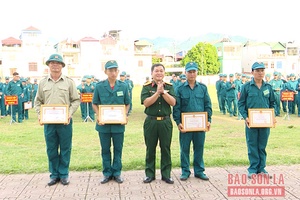 Hội thao trung đội dân quân cơ động các xã, thị trấn huyện Phù Yên