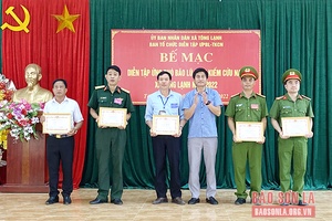 Diễn tập ứng phó bão lũ - Tìm kiếm cứu nạn tại xã Tông Lạnh 