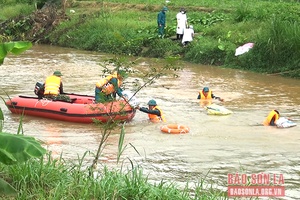 Diễn tập ứng phó bão, lụt và tìm kiếm cứu nạn xã Mường Bon 