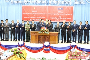 Hội đàm giữa Đoàn đại biểu cấp cao hai tỉnh Sơn La và Luông Nậm Thà
