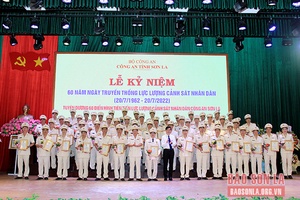 Kỷ niệm 60 năm Ngày truyền thống lực lượng Cảnh sát nhân dân