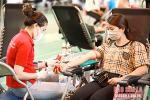 Hành trình Đỏ tại Mai Sơn tiếp nhận trên 500 đơn vị máu