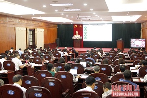 Hội nghị toàn quốc nghiên cứu, học tập, quán triệt Nghị quyết Hội nghị lần thứ năm, Ban Chấp hành Trung ương Đảng khóa XIII