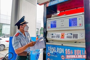 Giá xăng dầu - Những nỗ lực của Chính phủ và quyết định hợp lòng dân