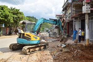 Mường La đẩy nhanh tiến độ thi công các công trình xây dựng cơ bản