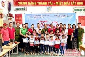 Chương trình thiện nguyện “Tiếp bước em tới trường”