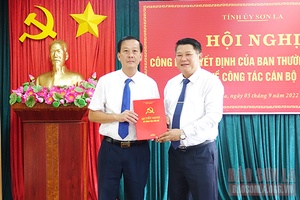 Hội nghị công bố Quyết định của Ban Thường vụ Tỉnh ủy về công tác cán bộ