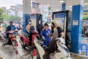 Chiết khấu thấp, nhiều cửa hàng xăng dầu đóng cửa