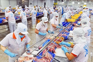 Việt Nam trước khó khăn, thách thức của kinh tế thế giới