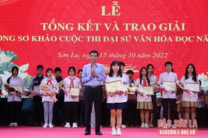 Trao giải vòng sơ khảo cuộc thi “Đại sứ văn hóa đọc”