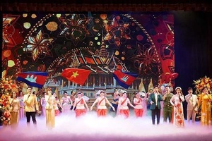 Khẳng định coi trọng quan hệ hữu nghị truyền thống, hợp tác toàn diện Việt Nam - Campuchia