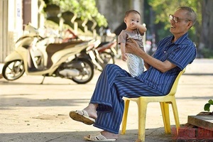 Bảo đảm cuộc sống người cao tuổi bằng lương hưu