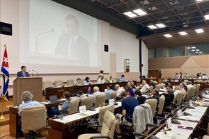 Khẳng định vai trò của lực lượng cộng sản, công nhân quốc tế trong bảo vệ các giá trị của CNXH