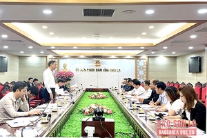 Lãnh đạo tỉnh Sơn La làm việc với Tập đoàn công nghiệp cao su Việt Nam