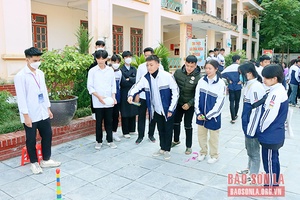 Giao lưu chào mừng Ngày nhà giáo Việt Nam 20/11