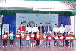 Chương trình giáo dục cộng đồng “Sinh con, Sinh cha”