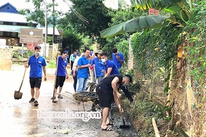 Chung tay bảo vệ môi trường    