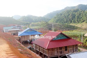 Lả Mường sau 2 năm di chuyển ra khỏi vùng sạt lở