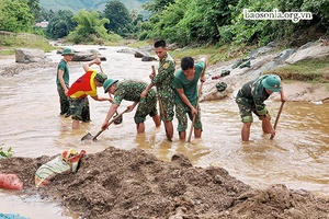 Đồn Biên phòng cửa khẩu Chiềng Khương: Nạo vét 2,5 km kênh mương hữu nghị