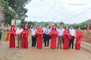 Mộc Châu: Khánh thành công trình đường Tân Lập (bản Dọi) đi trung tâm xã Tân Hợp