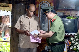 Công an Sơn La: Chuyển trao 50 triệu đồng hỗ trợ cho gia đình công an viên hy sinh trong khi làm nhiệm vụ