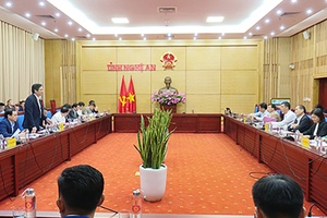 Đồng chí Phó Chủ tịch UBND tỉnh Sơn La làm việc tại Nghệ An
