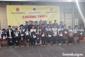 Chương trình “Đông ấm” tại xã vùng cao Háng Đồng