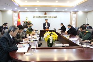Họp Thường trực Ban Chỉ đạo phòng, chống dịch bệnh COVID-19