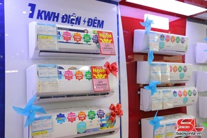 'Sôi động thị trường điện lạnh mùa nóng