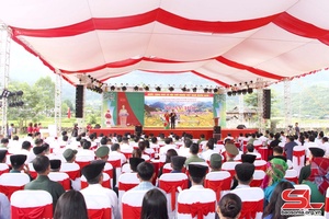 “Hnuz grâuv pax Tas nro pêx xênhv đros por hưv njias to Têz qơưk shông 2023” ntơưv xã Ngọc Chiến