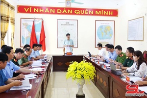 Đồng chí Bí thư tỉnh ủy kiểm tra nả vịa quản lý tang đèn mương, đắc mài đèn mương, nả vịa nhẳn pào tiêng àn nẳng huyện Mai Sơn