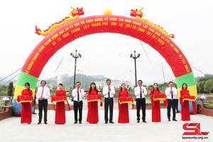 Flower garden, fish pond built in Son La city in commemoration of Uncle Ho